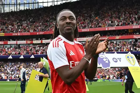 الإصابة تبعد إيزي عن منتخب إنجلترا في توقف مارس